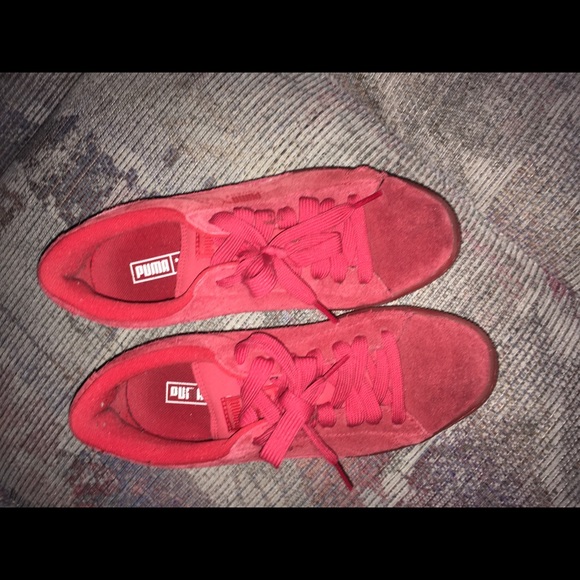 red pumas size 5